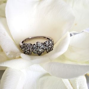 Savannah • Sapphire Trio Flower Ring